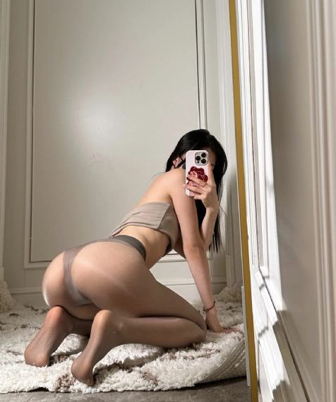 善良的女秘书的目地