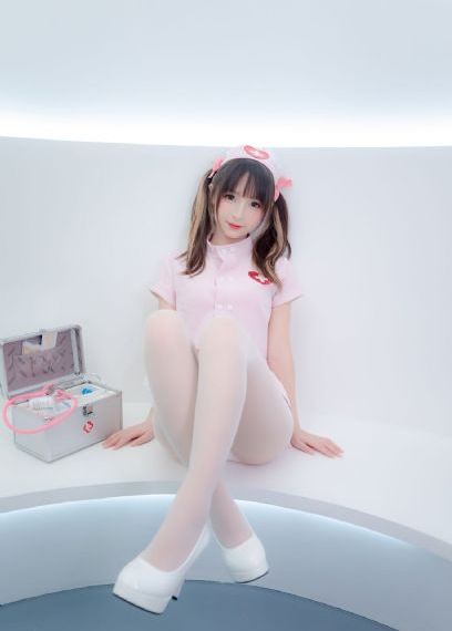 她房间里的云