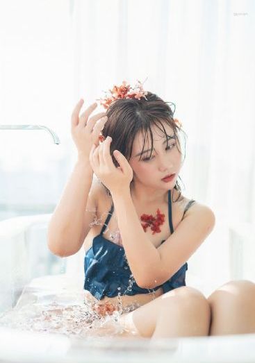 少妇被黑人玩得受不了