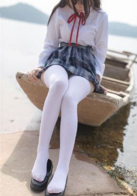裙子底下是野兽