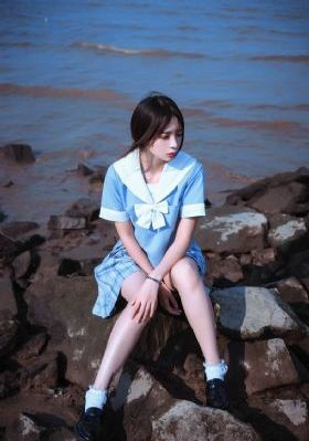 《笼中鸟》在线观看